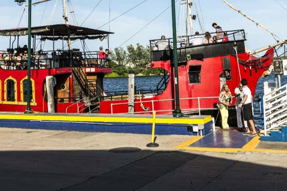 Paseo en barco pirata por Miami